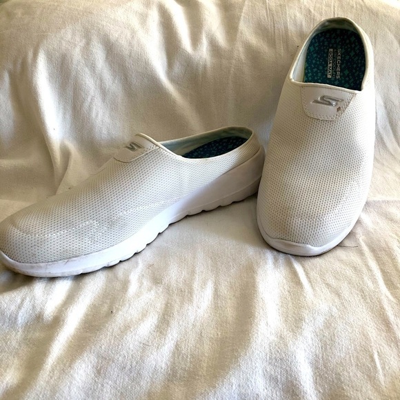 Skechers Goga Mat White Summer Mules Size 9.5 - Picture 1 of 6